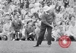 Standbild Truman administration Golf spielen mit Berühmtheiten Chevy Chase Maryland USA, 1948, aus Sekunde 25 historischem Filmmaterial Videoclip 65675035702