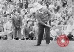 Standbild Truman administration Golf spielen mit Berühmtheiten Chevy Chase Maryland USA, 1948, aus Sekunde 26 historischem Filmmaterial Videoclip 65675035702