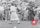 Standbild Truman administration Golf spielen mit Berühmtheiten Chevy Chase Maryland USA, 1948, aus Sekunde 43 historischem Filmmaterial Videoclip 65675035702