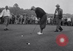 Standbild Truman administration Golf spielen mit Berühmtheiten Chevy Chase Maryland USA, 1948, aus Sekunde 51 historischem Filmmaterial Videoclip 65675035702