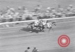 Standbild Preakness Stakes gewonnen durch Zitat mit Jockey Arcaro bis Baltimore Maryland USA, 1948, aus Sekunde 16 historischem Filmmaterial Videoclip 65675035703