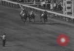 Standbild Preakness Stakes gewonnen durch Zitat mit Jockey Arcaro bis Baltimore Maryland USA, 1948, aus Sekunde 18 historischem Filmmaterial Videoclip 65675035703