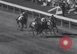 Standbild Preakness Stakes gewonnen durch Zitat mit Jockey Arcaro bis Baltimore Maryland USA, 1948, aus Sekunde 23 historischem Filmmaterial Videoclip 65675035703