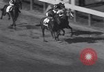 Standbild Preakness Stakes gewonnen durch Zitat mit Jockey Arcaro bis Baltimore Maryland USA, 1948, aus Sekunde 25 historischem Filmmaterial Videoclip 65675035703