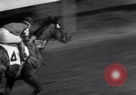 Standbild Preakness Stakes gewonnen durch Zitat mit Jockey Arcaro bis Baltimore Maryland USA, 1948, aus Sekunde 35 historischem Filmmaterial Videoclip 65675035703