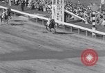 Standbild Preakness Stakes gewonnen durch Zitat mit Jockey Arcaro bis Baltimore Maryland USA, 1948, aus Sekunde 53 historischem Filmmaterial Videoclip 65675035703