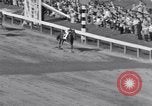 Standbild Preakness Stakes gewonnen durch Zitat mit Jockey Arcaro bis Baltimore Maryland USA, 1948, aus Sekunde 54 historischem Filmmaterial Videoclip 65675035703