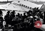 Standbild Neville Chamberlain behebt Tschechoslowakischen problem London England Vereinigtes Königreich, 1938, aus Sekunde 3 historischem Filmmaterial Videoclip 65675035704