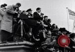 Standbild Neville Chamberlain behebt Tschechoslowakischen problem London England Vereinigtes Königreich, 1938, aus Sekunde 18 historischem Filmmaterial Videoclip 65675035704