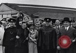 Standbild Neville Chamberlain Abfahrt für München London England Vereinigtes Königreich, 1938, aus Sekunde 18 historischem Filmmaterial Videoclip 65675035705