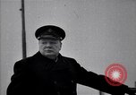 Standbild Winston und Lady Churchill besuchen bombardiert Bereich in Plymouth England Plymouth England, 1942, aus Sekunde 4 historischem Filmmaterial Videoclip 65675035709