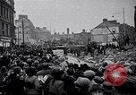 Standbild Winston und Lady Churchill besuchen bombardiert Bereich in Plymouth England Plymouth England, 1942, aus Sekunde 10 historischem Filmmaterial Videoclip 65675035709