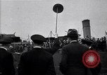 Standbild Winston und Lady Churchill besuchen bombardiert Bereich in Plymouth England Plymouth England, 1942, aus Sekunde 23 historischem Filmmaterial Videoclip 65675035709