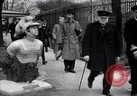 Standbild Winston und Lady Churchill besuchen bombardiert Bereich in Plymouth England Plymouth England, 1942, aus Sekunde 30 historischem Filmmaterial Videoclip 65675035709