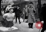 Standbild Winston und Lady Churchill besuchen bombardiert Bereich in Plymouth England Plymouth England, 1942, aus Sekunde 31 historischem Filmmaterial Videoclip 65675035709
