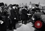 Image Winston Churchill zone bombardée de Grande-Bretagne de visite Royaume-Uni, 1942, de la seconde 36 séquences d'archives historiques vidéo 65675035710