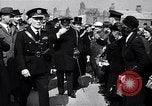 Image Winston Churchill zone bombardée de Grande-Bretagne de visite Royaume-Uni, 1942, de la seconde 38 séquences d'archives historiques vidéo 65675035710