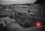 Standbild iranischen Demonstration für die Verstaatlichung der Anglo-Iranian Oil Company Teheran Iran, 1951, aus Sekunde 8 historischem Filmmaterial Videoclip 65675035719