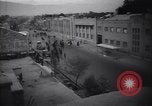 Standbild iranischen Demonstration für die Verstaatlichung der Anglo-Iranian Oil Company Teheran Iran, 1951, aus Sekunde 10 historischem Filmmaterial Videoclip 65675035719
