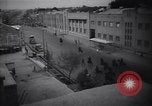 Standbild iranischen Demonstration für die Verstaatlichung der Anglo-Iranian Oil Company Teheran Iran, 1951, aus Sekunde 15 historischem Filmmaterial Videoclip 65675035719