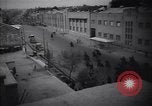 Standbild iranischen Demonstration für die Verstaatlichung der Anglo-Iranian Oil Company Teheran Iran, 1951, aus Sekunde 16 historischem Filmmaterial Videoclip 65675035719