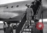 Standbild W Averell Harriman Abadan Iran, 1951, aus Sekunde 15 historischem Filmmaterial Videoclip 65675035721