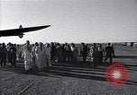 Standbild W Averell Harriman Abadan Iran, 1951, aus Sekunde 27 historischem Filmmaterial Videoclip 65675035721