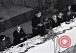 Standbild Christopher Sprecher katholische Priester New York United States USA, 1951, aus Sekunde 24 historischem Filmmaterial Videoclip 65675035727