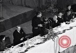 Standbild Christopher Sprecher katholische Priester New York United States USA, 1951, aus Sekunde 29 historischem Filmmaterial Videoclip 65675035727