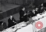 Standbild Christopher Sprecher katholische Priester New York United States USA, 1951, aus Sekunde 36 historischem Filmmaterial Videoclip 65675035727