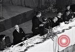 Standbild Christopher Sprecher katholische Priester New York United States USA, 1951, aus Sekunde 47 historischem Filmmaterial Videoclip 65675035727