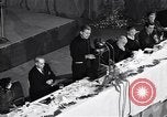 Standbild Christopher Sprecher katholische Priester New York United States USA, 1951, aus Sekunde 52 historischem Filmmaterial Videoclip 65675035727
