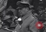 Standbild Douglas MacArthur Rede Jackson Mississippi USA, 1952, aus Sekunde 14 historischem Filmmaterial Videoclip 65675035732