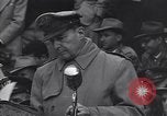 Standbild Douglas MacArthur Rede Jackson Mississippi USA, 1952, aus Sekunde 61 historischem Filmmaterial Videoclip 65675035732