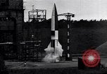 Standbild Missile Flight Test Peenemunde Deutschland, 1942, aus Sekunde 25 historischem Filmmaterial Videoclip 65675035734