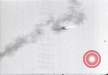 Standbild Missile Flight Test Peenemunde Deutschland, 1942, aus Sekunde 40 historischem Filmmaterial Videoclip 65675035734