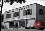 Immagine di Teckna Plastica e Kimble Glass Company Long Island New York USA, 1945, secondo 33 filmato di repertorio 65675035748