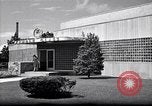 Immagine di Teckna Plastica e Kimble Glass Company Long Island New York USA, 1945, secondo 61 filmato di repertorio 65675035748