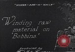 Standbild wicklung der Thread auf Spulen einer Mühle United States USA, 1920, aus Sekunde 28 historischem Filmmaterial Videoclip 65675035760
