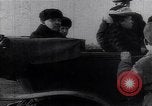 Immagine di Lenin con Mikhail Kalinin Mosca Russia, 1918, secondo 12 filmato di repertorio 65675035763