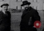 Immagine di Lenin con Mikhail Kalinin Mosca Russia, 1918, secondo 25 filmato di repertorio 65675035763