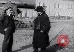 Immagine di Lenin con Mikhail Kalinin Mosca Russia, 1918, secondo 44 filmato di repertorio 65675035763