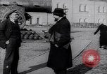 Immagine di Lenin con Mikhail Kalinin Mosca Russia, 1918, secondo 46 filmato di repertorio 65675035763