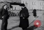 Immagine di Lenin con Mikhail Kalinin Mosca Russia, 1918, secondo 48 filmato di repertorio 65675035763