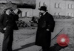 Immagine di Lenin con Mikhail Kalinin Mosca Russia, 1918, secondo 54 filmato di repertorio 65675035763
