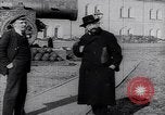Immagine di Lenin con Mikhail Kalinin Mosca Russia, 1918, secondo 58 filmato di repertorio 65675035763