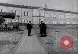 Immagine di Lenin con Mikhail Kalinin Mosca Russia, 1918, secondo 62 filmato di repertorio 65675035763
