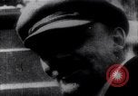 Standbild Lenins Anhänger Russland, 1920, aus Sekunde 42 historischem Filmmaterial Videoclip 65675035765