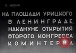 Standbild Lenins Anhänger Russland, 1920, aus Sekunde 54 historischem Filmmaterial Videoclip 65675035765