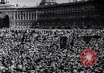 Standbild Lenins Anhänger Russland, 1920, aus Sekunde 56 historischem Filmmaterial Videoclip 65675035765